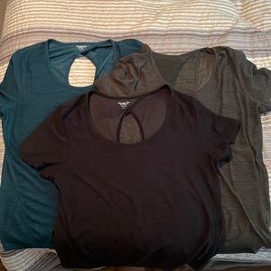 Old Navy work out top bundle